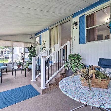 Homosassa Retreat With Sunroom And Canal Views! Exterior photo