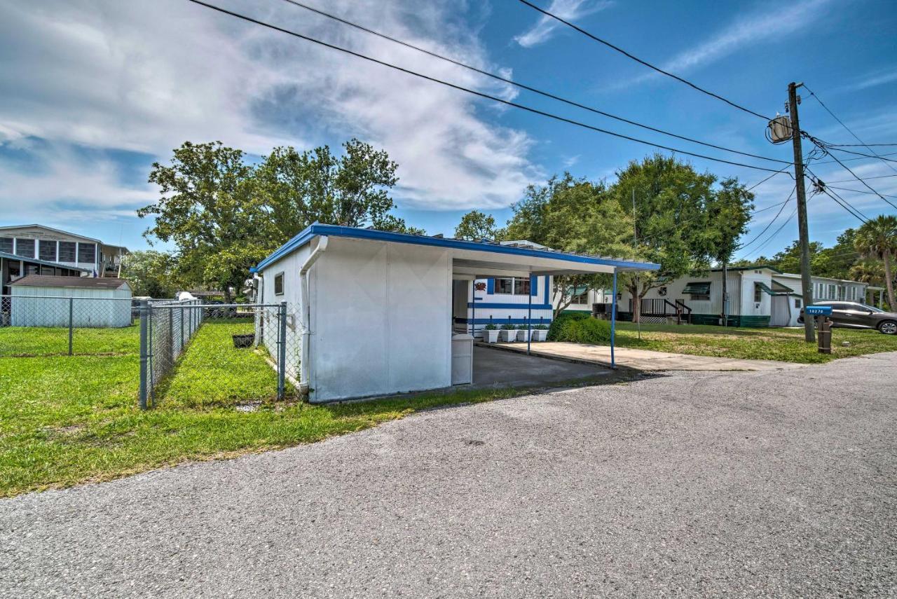 Homosassa Retreat With Sunroom And Canal Views! Exterior photo