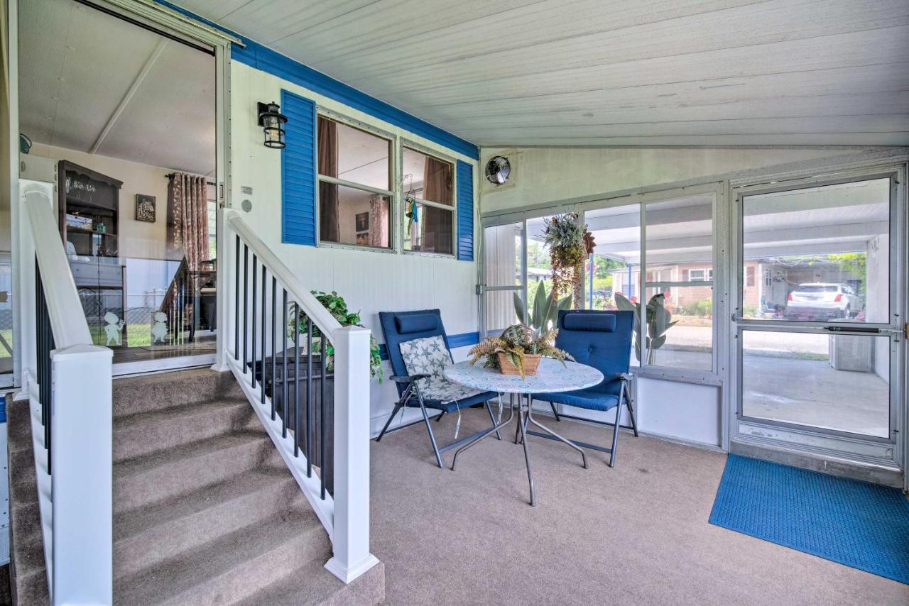 Homosassa Retreat With Sunroom And Canal Views! Exterior photo